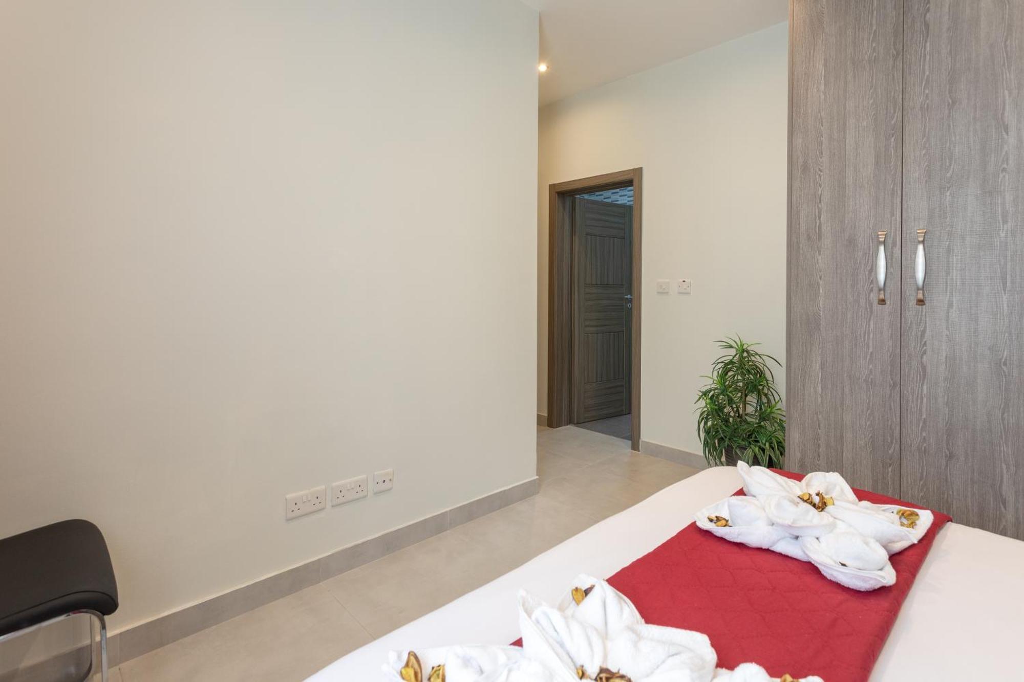 Red Rose Apartment Marsalforn Ngoại thất bức ảnh