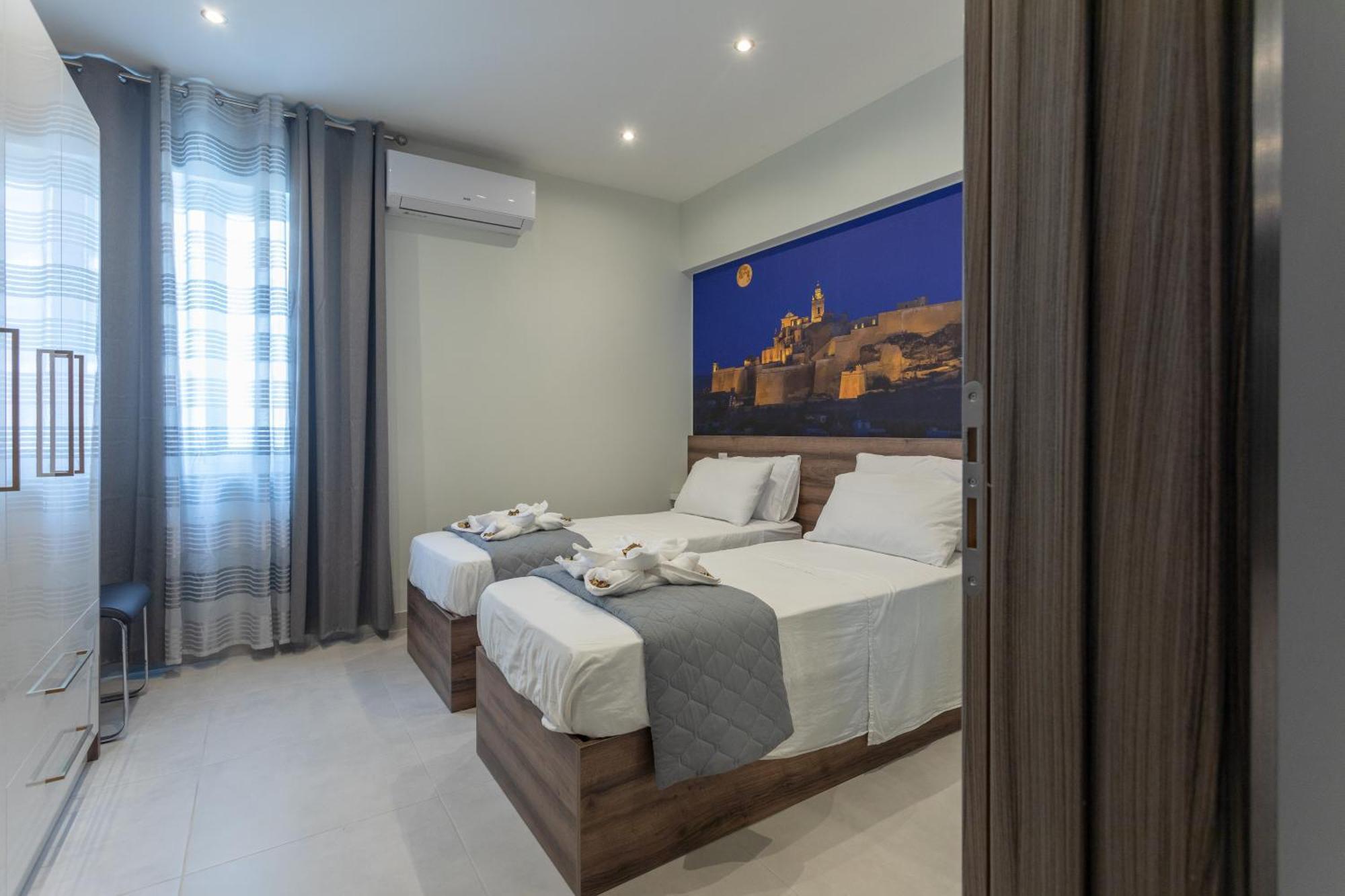 Red Rose Apartment Marsalforn Ngoại thất bức ảnh